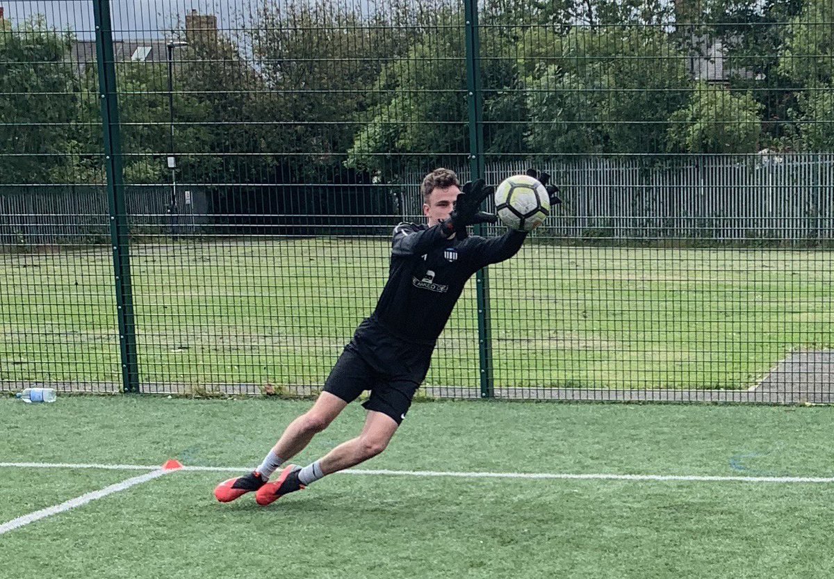 OneGloveAcadNE's tweet photo. Last week was the 1st week back for our college lads. We worked on speed, agility and co-ordination as well handing, footwork and diving.   Fantastic start for the lads @TheOneGloveCo #preseason #footwork #agility #leadwiththehands https://t.co/IlsUgI5oFl