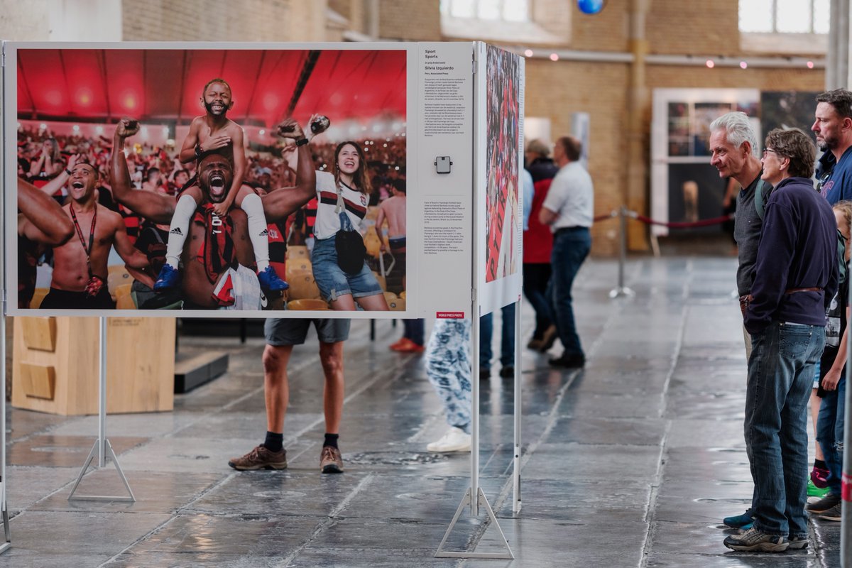 Afgelopen vrijdag is de World Press Photo Exhibition 2020 geopend in de Grote Kerk! Kom jij deze wereldberoemde fototentoonstelling ook snel bekijken? Het kan nog t/m 23 augustus. Gratis entree. Meer informatie: grotekerkalkmaar.nl

#alkmaar #worldpressphoto #grotekerkalkmaar
