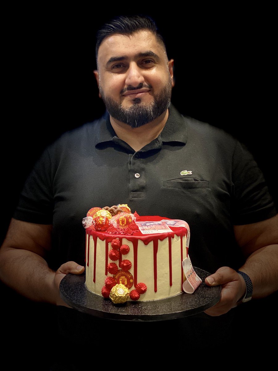 As I reach the young age of 41, I just want to send a big thank you firstly to Allah (swt) &amp; peace, blessings &amp; Salam to Prophet Muhammad (pbuh). Without the lord I am nothing. A big thank you to my parents,family &amp; friends who have always supported &amp; been behind me 🙏 Thank You