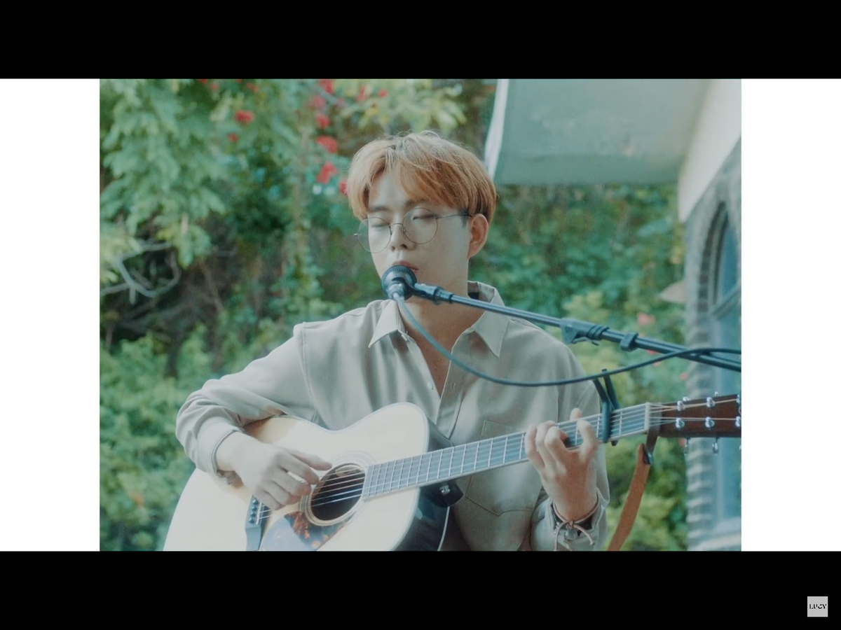 lInertiaI's tweet photo. 2. Choi Sang Yeop ร้อง+เล่นกีตาร์
-เกิด 27 February 1994
-เคยร้องเพลงประกอบซีรีส์
-ทำอาหารเป็น แล้วก็เป็นคนปอกผลไม้ให้ Yechan กินด้วยค่ะ ~~ 
-IG: @yeopx2
(ส่วนตัวเราคิดว่าเสียงคุณเค้าสดใสเหมือนฤดูใบไม้ผลิเลยค่ะ 🥺) https://t.co/KyKBzVGTDO