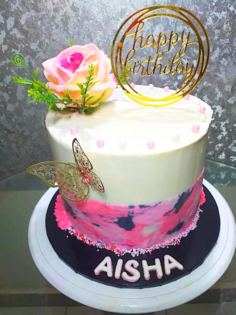 GateauCreamy's tweet photo. A beautiful mable cake for our pretty Aisha.
What's your fantasy? We got you covered. Give us a call or send us a DM.
Expecting your orders https://t.co/bectmMEWTB