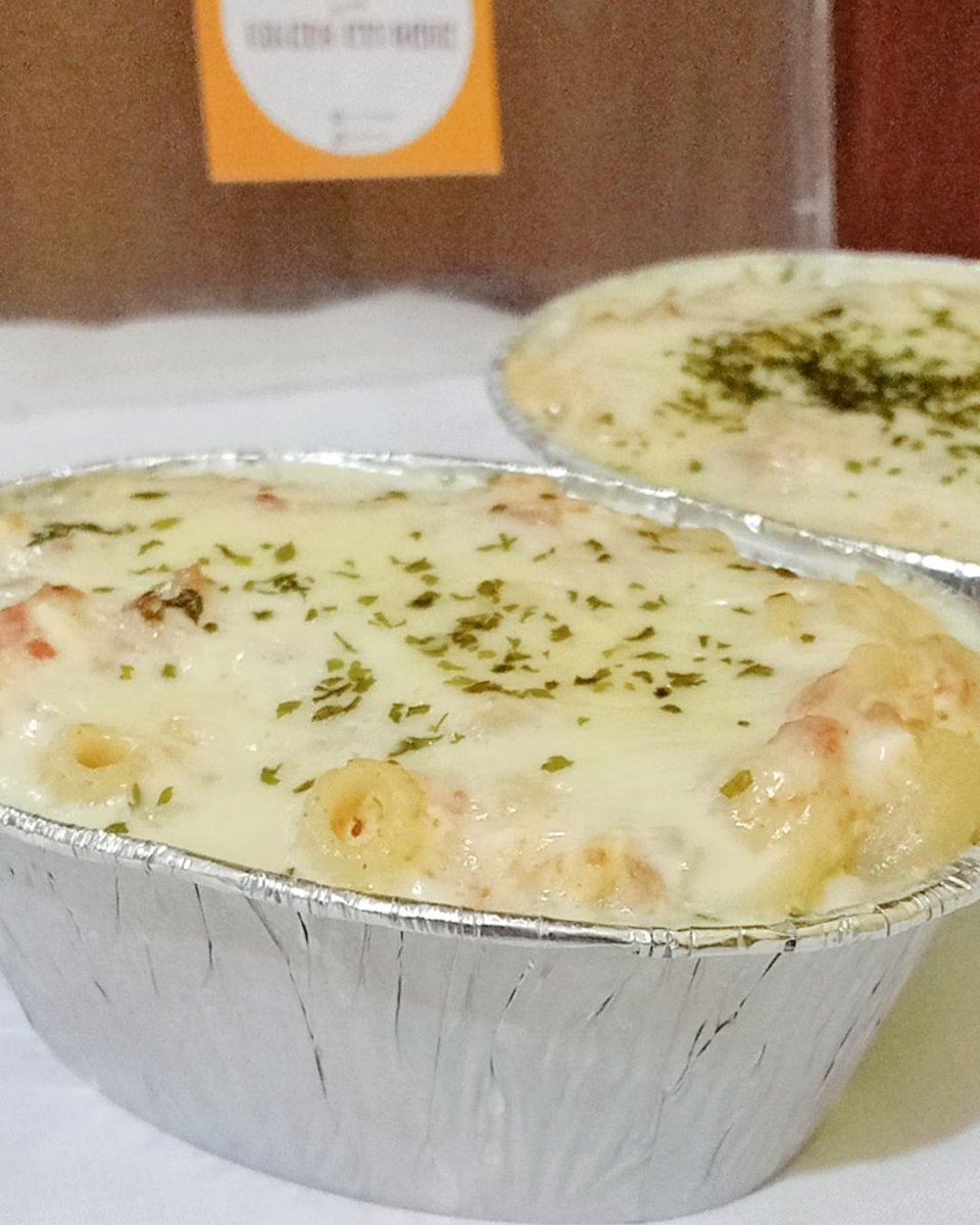 arumherliani's tweet photo. Hallo teman teman twitter. Aku mau jualan dagangan ku nih hihi
Ada Sosis Solo (best seller), Risoles Mayonaise, Dimsum dan Macaroni Schotel Kukus. 

Bisa kirim area Jabodetabek via Paxel, 
Bisa langsung kepoin ig nya @lianikitchen https://t.co/KDnfF166SY