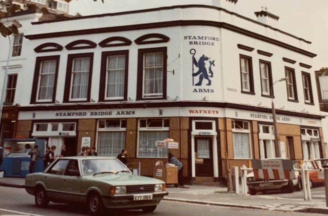 C_Headhunters's tweet photo. Lets see how old you are ))) 
Remember this? 

#CFC #stamfordbridge https://t.co/Yqwl35jnE3