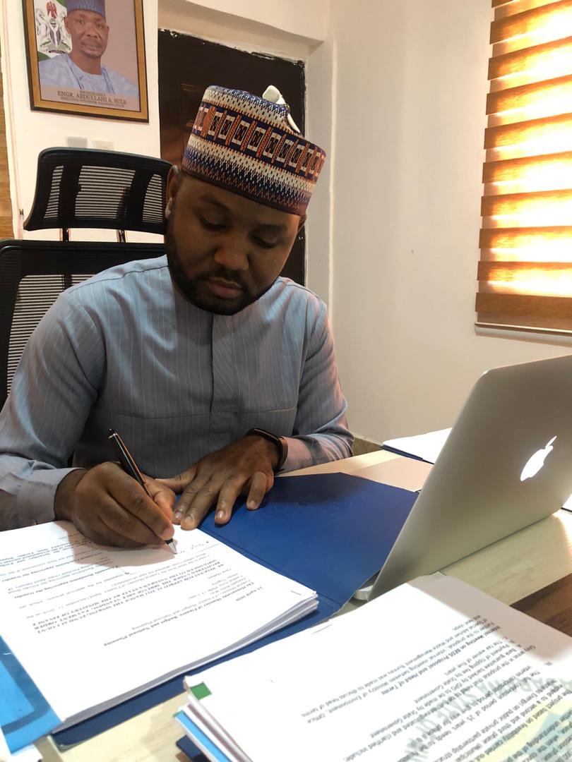 Ibrahimaa_'s tweet photo. I just concluded a Virtual Technical Meeting with colleagues at the @NeximBank on our partnership to setup a state export fund. #NasarawaMeansBusiness https://t.co/aFBfesdZfF
