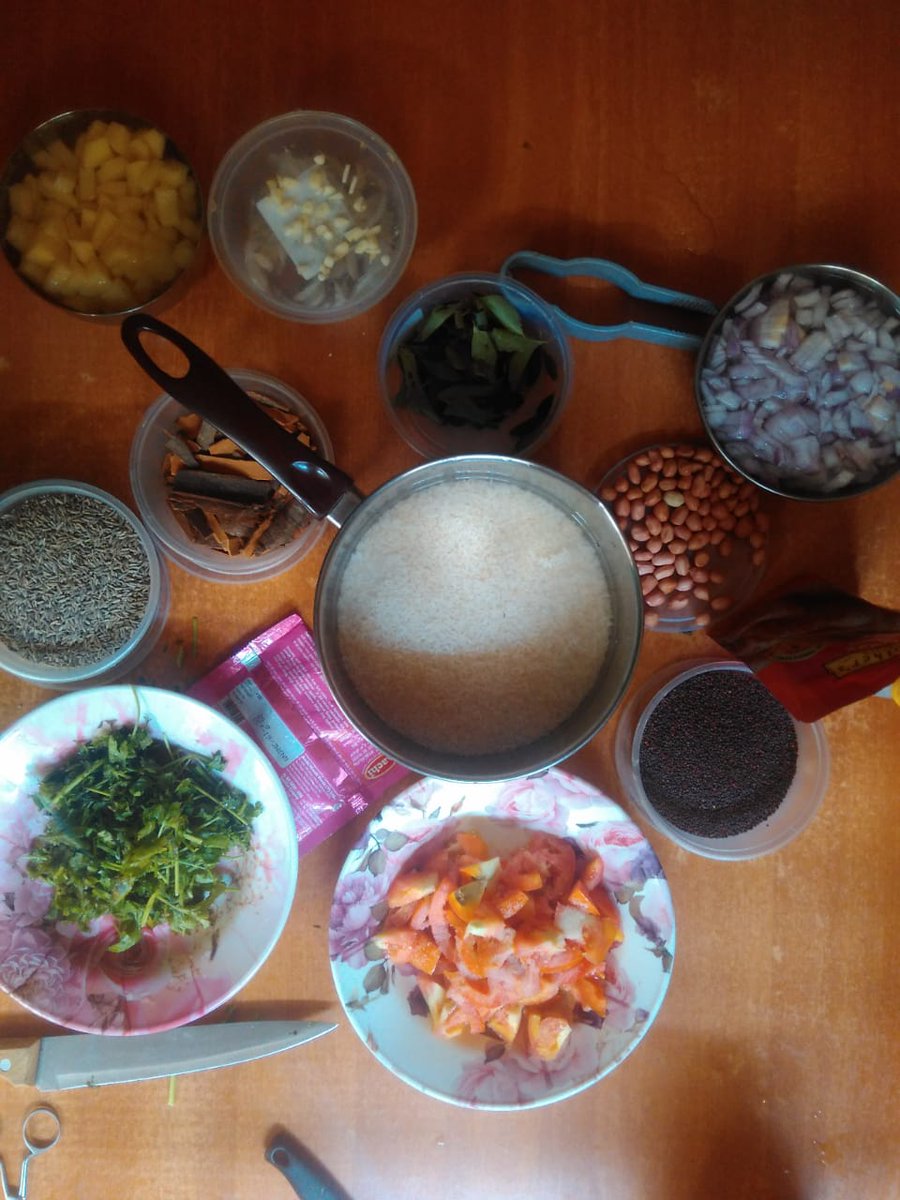 Namasteankit's tweet photo. #Day119 of continuous #cooking
Took the advice of many people and shifted from "Basmati" to "Sona Masoori" rice. I tried to make tomato rice but it turned out to be normal rice again.
#Indiafightscorona #manwithapan #southernIndia #ΰ²ΰ²¨ΰ³ΰ²¨ΰ²‘ https://t.co/JI0p1rWZ8L