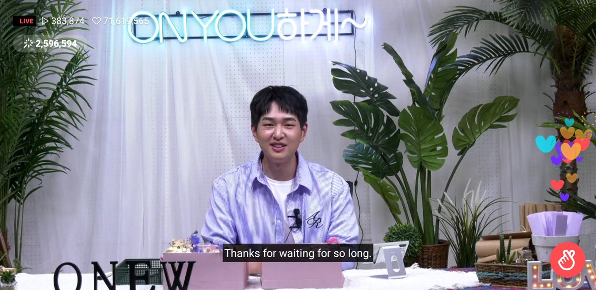 MyLuckyStar5_08's tweet photo. Just seeing you smile makes me smile. Thank you for all the happiness you bring me 🥰💙 #ONEW1STVLIVE #ONEW #Jinki #shinee #welcomebackonew https://t.co/UIecc9R4QL