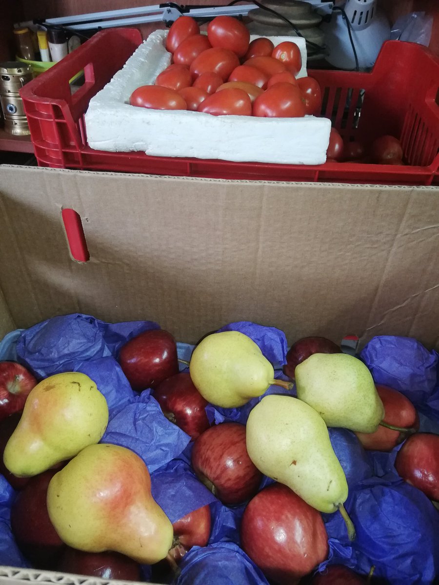 gm227792's tweet photo. Van saliendo los pedidos de #AgroBoxPy 🍊🤩😍
Agenda tus pedidos para la siguiente semana
📳 https://t.co/9r5Fcm0H06 https://t.co/Vi3ukaFqbb