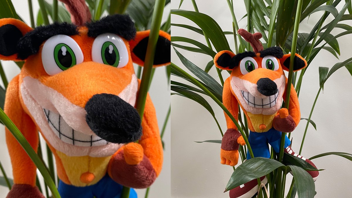 ✨ Feeling lucky? ✨

To celebrate #Crashbandicoot4itsabouttime, we're giving away this rare Crash Bandicoot plush from 2001!

All you need to do is share this post and make sure you're following us for your chance to WIN!

Good luck 🥳