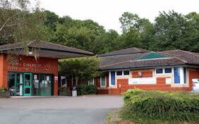 jayne_sankey's tweet photo. Come and join East Area and our amazing nursing team in Chirk Hospital and support the rehabilitation care of our patients towards their journey home 🏠 #homefirst. Contact @KarenGr00766680 and @vicky_sheffi9 for more details, a chat over a coffee. https://t.co/hfW7Nq7zDj