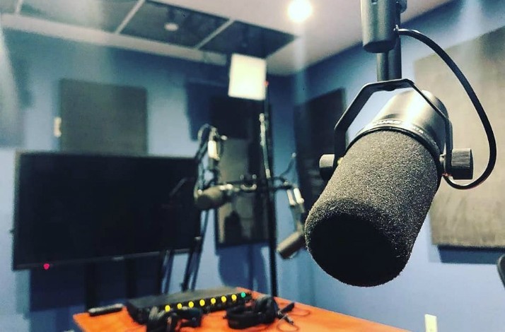 MuggerSluggerUS's tweet photo. Are you host a #podcast or #YouTube show?
Contact us. Sales for personal protection are on the rise with benefits for your audience and your ability to raise revenue. 🔥🎙️✨🔥
#Tuesday #lifehacks #lifequotes  #tuesdayvibes #SelfDefense #safety #SafetyFirst https://t.co/RmygXtMdf2