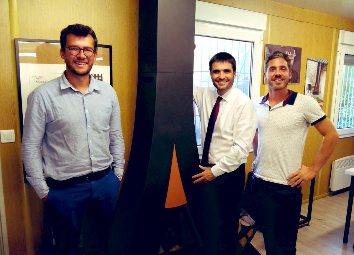 JCColasRoy's tweet image. Visite de l’entreprise iséroise @Finoptim qui développe des cheminées à foyers ouverts ultra-performantes permettant d’améliorer le rendement de chauffe et de réduire les émissions polluantes de près de 80%. 🇫🇷

La pollution de l’air est un enjeu majeur de santé environnementale.