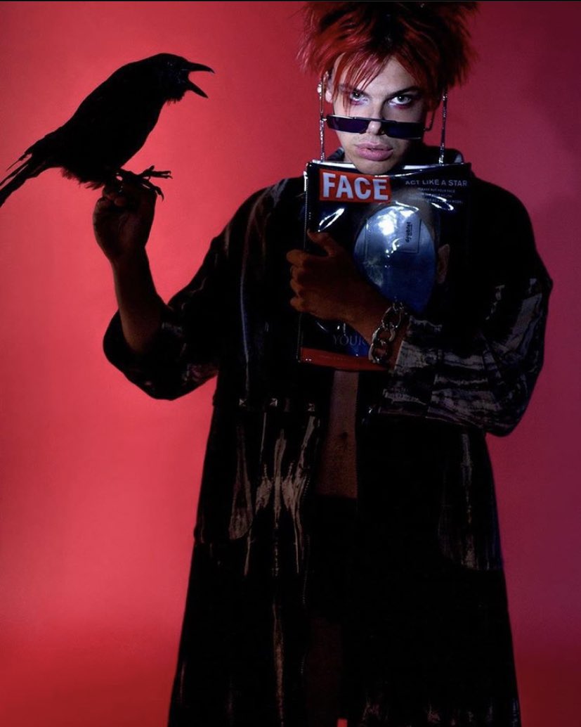 devilsvalentine's tweet photo. GOOD MORNING YUNGBLUD STANS HOW WE FEELIN BOUT THESE PHOTOS https://t.co/bEu6JCGR6r