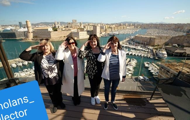 nolans_the's tweet photo. The Nolans Collector

Enjoy this evenings episode (3) of "The Nolans Go Cruising" on Quest Red chaneel. Here is a great performance by the sisters singing "Fame".

#TheNolans #NolanSisters #ノーランズ #80s #RealityTelevision #TelevisonSeries #Music #TheNolansGoCruising https://t.co/6KD9D1vLEy