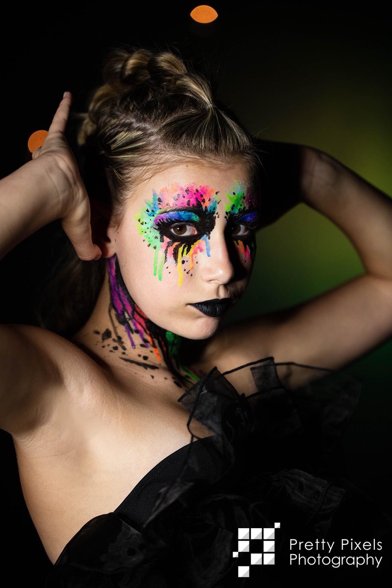 PrettyPixelsKY's tweet photo. Love when we get to work on these creative shoots. #painted #neonmakeup  #photography #kyphotog https://t.co/nRX8L7gHzQ