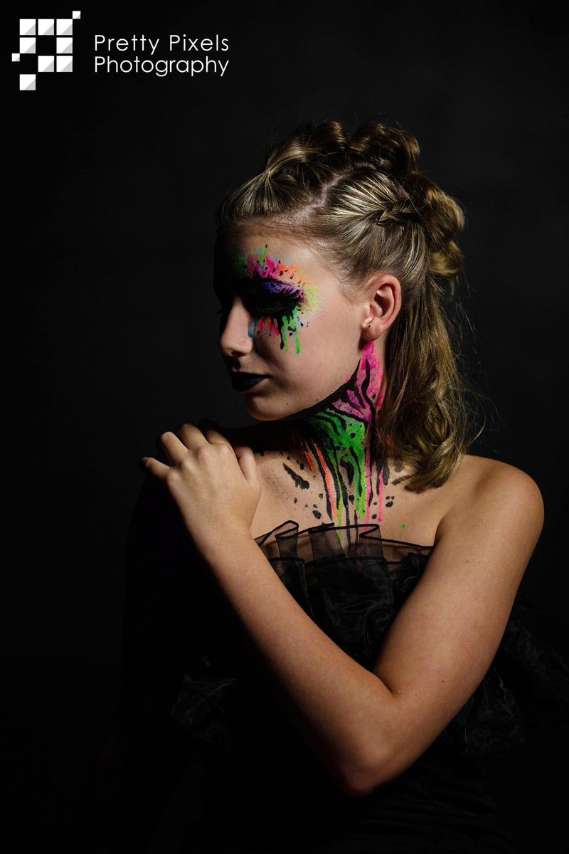 PrettyPixelsKY's tweet photo. Love when we get to work on these creative shoots. #painted #neonmakeup  #photography #kyphotog https://t.co/nRX8L7gHzQ