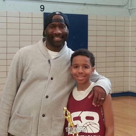 OneTwoTray's tweet photo. #theFAMILYbusiness #webeenWORKING https://t.co/vo5nAmlCLJ