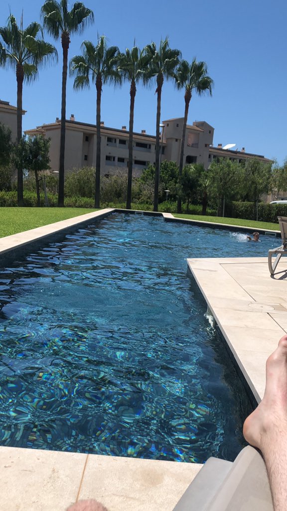 GraftTim's tweet image. Domaining on holidays is better then the rainy amsterdam weather