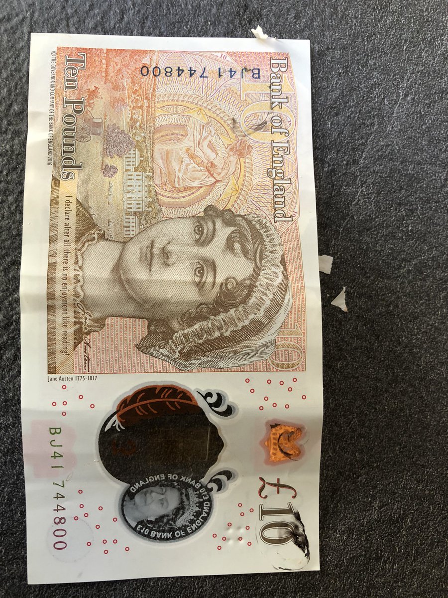 andrewlees501's tweet image. @bankofengland #tenpoundnote £10 note falling apart!