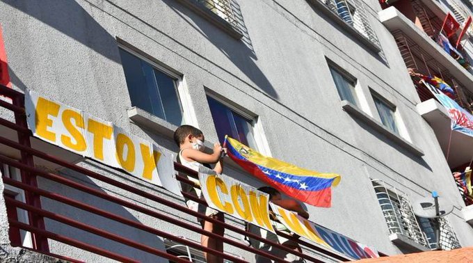 SGR_Merida's tweet photo. LA ETIQUETA DEL DÍA: #UniónFuerzaYConciencia

El pueblo venezolano y las autoridades mantienen una batalla contra la pandemia. Estamos demostrando con hechos la capacidad que tenemos para salir adelante  tecnológica, científica y socialmente. https://t.co/Fc1gFMegYf