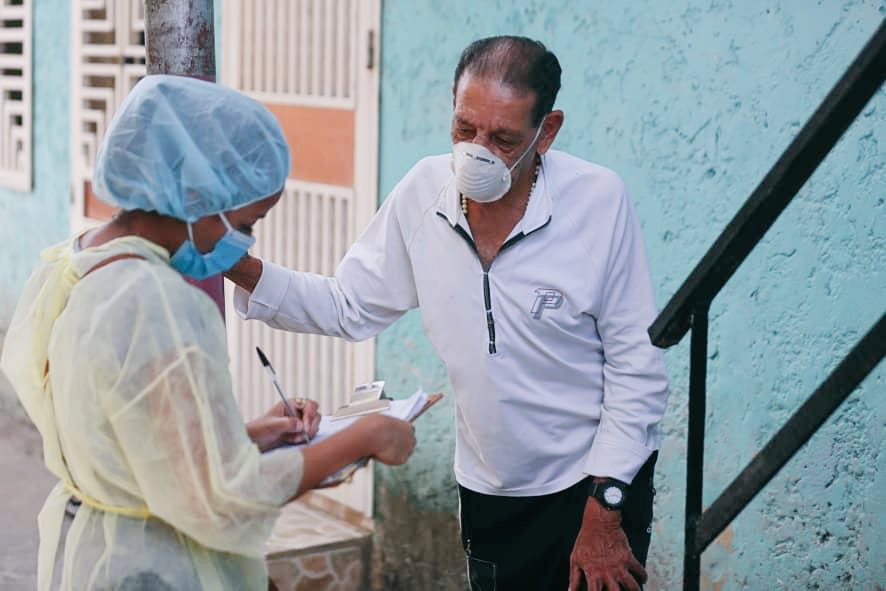 SGR_Merida's tweet photo. LA ETIQUETA DEL DÍA: #UniónFuerzaYConciencia

El pueblo venezolano y las autoridades mantienen una batalla contra la pandemia. Estamos demostrando con hechos la capacidad que tenemos para salir adelante  tecnológica, científica y socialmente. https://t.co/Fc1gFMegYf