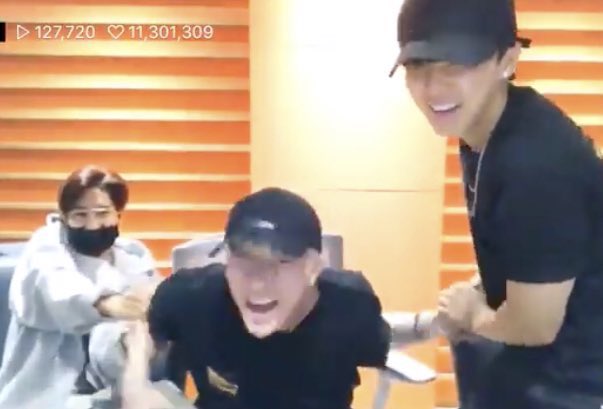 3racha but as you scroll they get more chaotic: a thread