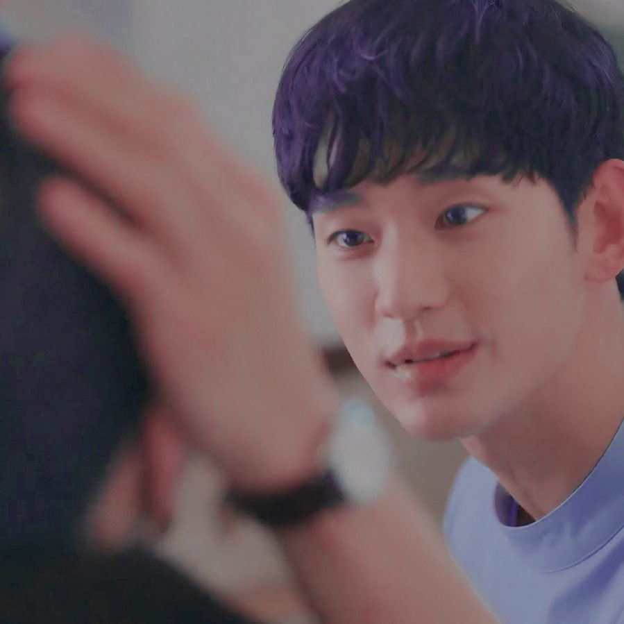 thEn later Gangtae finally wakes up and he will apologise because he left her alone and then they smooch :*