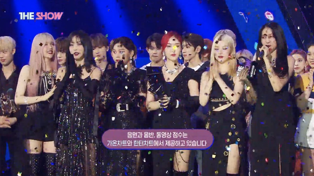 mink4_jeon's tweet photo. 축하해요 우리 여친늘👏💖 @GFRDofficial
#Apple1stWin 
#回_Song_of_the_Sirens 
#GFRIEND https://t.co/SxsyBjY9Cd