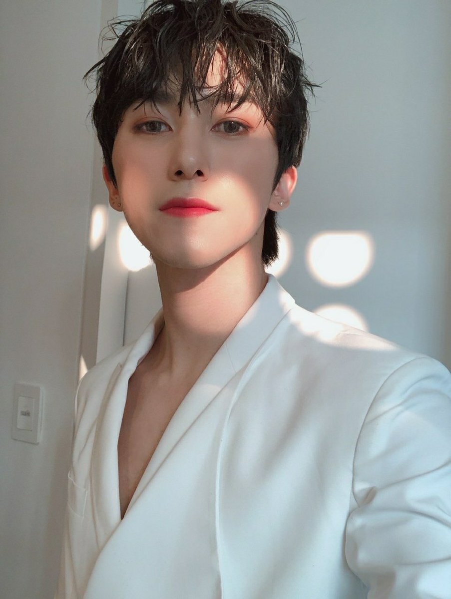 TARGET7_K's tweet image. #로이 여러분 안녕!!🙋‍♂️✨
워니여러분 덕분에 주말 너무 행복했고 재밌었어요~!🥺 우리 기다려줘서 진짜 고마워요😂💕
더 재밌고 새로운 모습 보여드릴테니 또 이번 주말에 만나요! ㅋㅋㅋ🤣

#타겟 #현