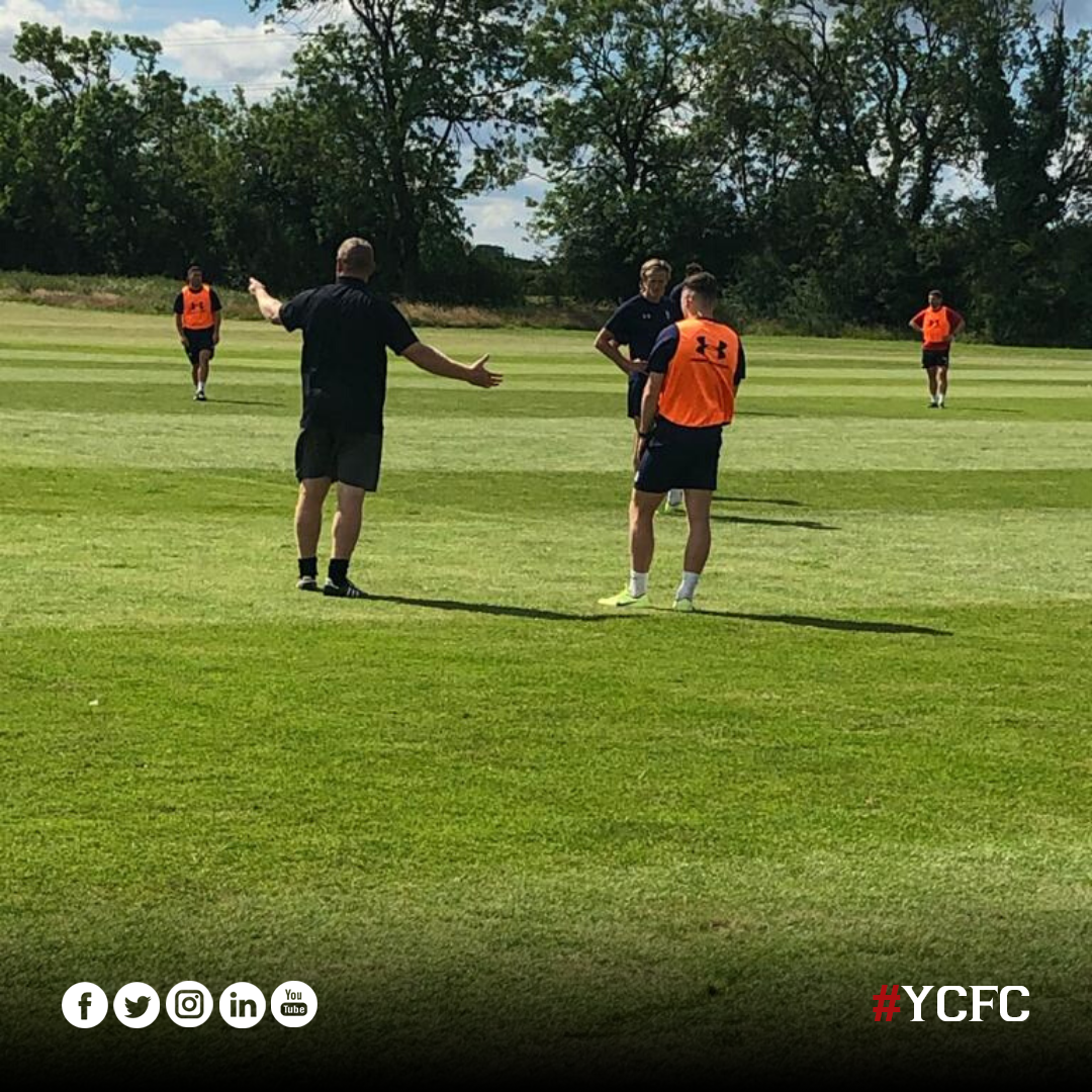 YorkCityFC's tweet photo. 𝐖𝐨𝐫𝐤𝐢𝐧𝐠 𝐡𝐚𝐫𝐝 𝐭𝐡𝐢𝐬 𝐦𝐨𝐫𝐧𝐢𝐧𝐠 💪

#YCFC 🔴🔵 https://t.co/zS9yP3YDXI