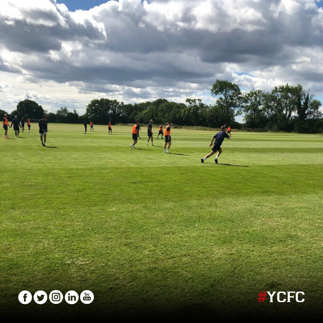 YorkCityFC's tweet photo. 𝐖𝐨𝐫𝐤𝐢𝐧𝐠 𝐡𝐚𝐫𝐝 𝐭𝐡𝐢𝐬 𝐦𝐨𝐫𝐧𝐢𝐧𝐠 💪

#YCFC 🔴🔵 https://t.co/zS9yP3YDXI