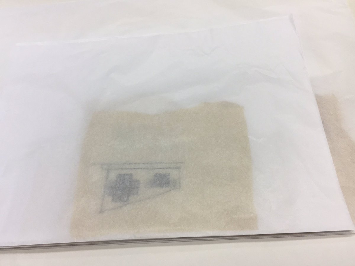 Amf_pt's tweet photo. Welcome moves #paperconservation #tracingpaper #housing https://t.co/wBUC8vGS8t