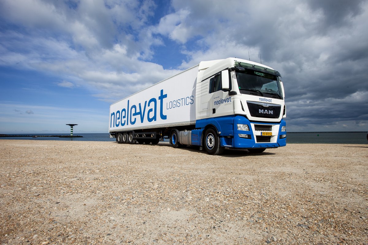 It's the holiday season!! Via this way we would like to wish everyone a happy holiday. And for everyone still working: "Hang in there!" #staysafe #Holiday