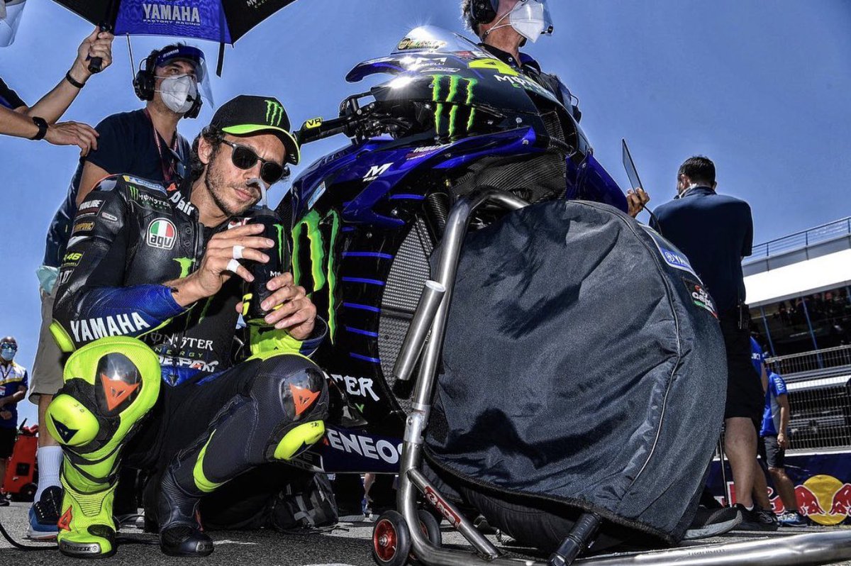 ValeYellow46's tweet photo. Circuito de Jerez,Spain
Sunday,MotoGp Race 
📸 @FAlex79 @GigiSoldano https://t.co/wbROkDBaiG