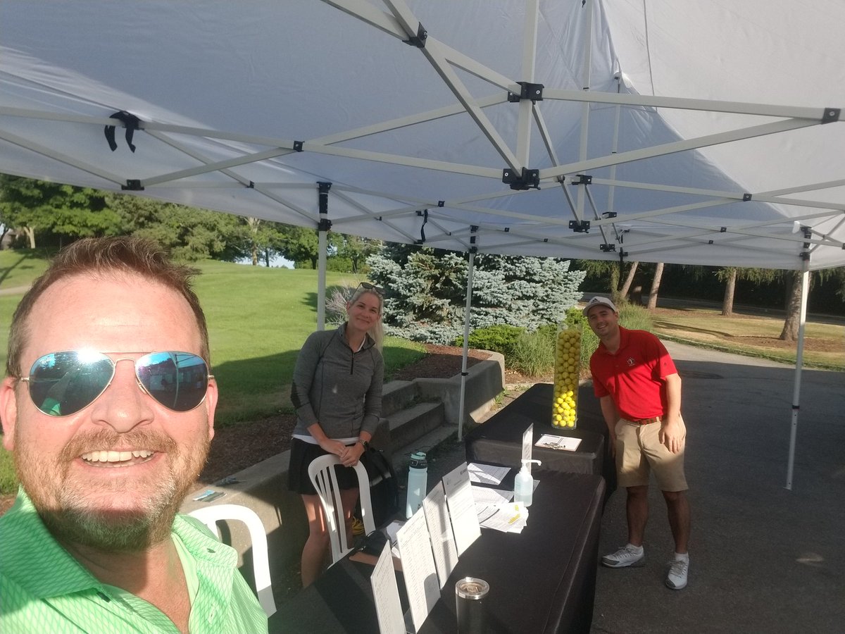 Becky, Drew and I are ready for the golfers!! <a href="/OakvilleChamber/">Oakville Chamber</a> <a href="/GlenAbbeyGC/">Glen Abbey Golf Club</a>