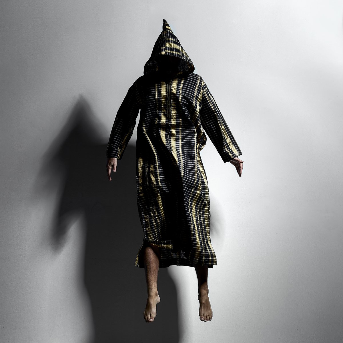 "Ambitious in scope and alluring in execution....a winsome, multi-layered gem" ★★★★

Zapatilla's s/t debut album is reviewed in the new issue of <a href="/MOJOmagazine/">MOJO Magazine</a> by <a href="/Stephen_Worthy/">Stephen Griff Worthy</a> 

🎧 zapatillamusic.bandcamp.com/album/zapatilla

📖 mojo4music.com/articles/mojo-…