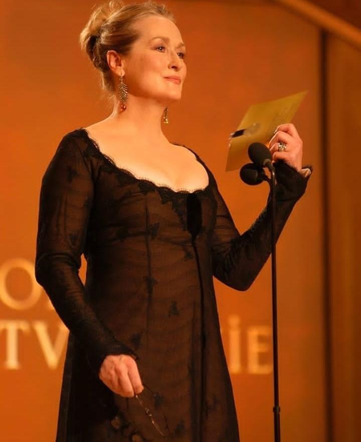 cmerylstreep's tweet image. 😹 Deu a louca na ADM 😹
Se chegamos a 4K até o fim desde mês.

Vamos fazer um sorteio bem legal pra vocês. 

#MerylStreep #sorteio #4mil