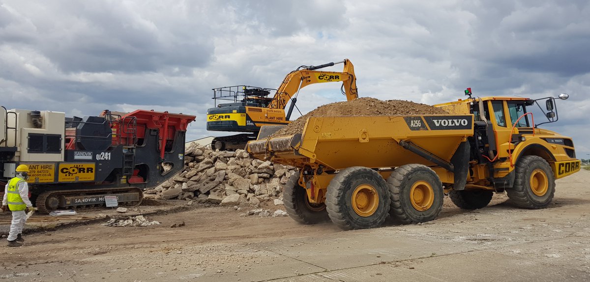 ECORRPLANT's tweet photo. Busy few weeks at RAF Mildenhall for Lane and Skillen, still more concrete to come up and be crushed but with the earthworks due to start this week...its getting hectic!!!
#diggingthedream #Hyundai #sandvic #volvodumptruck https://t.co/8GUh1znzFf
