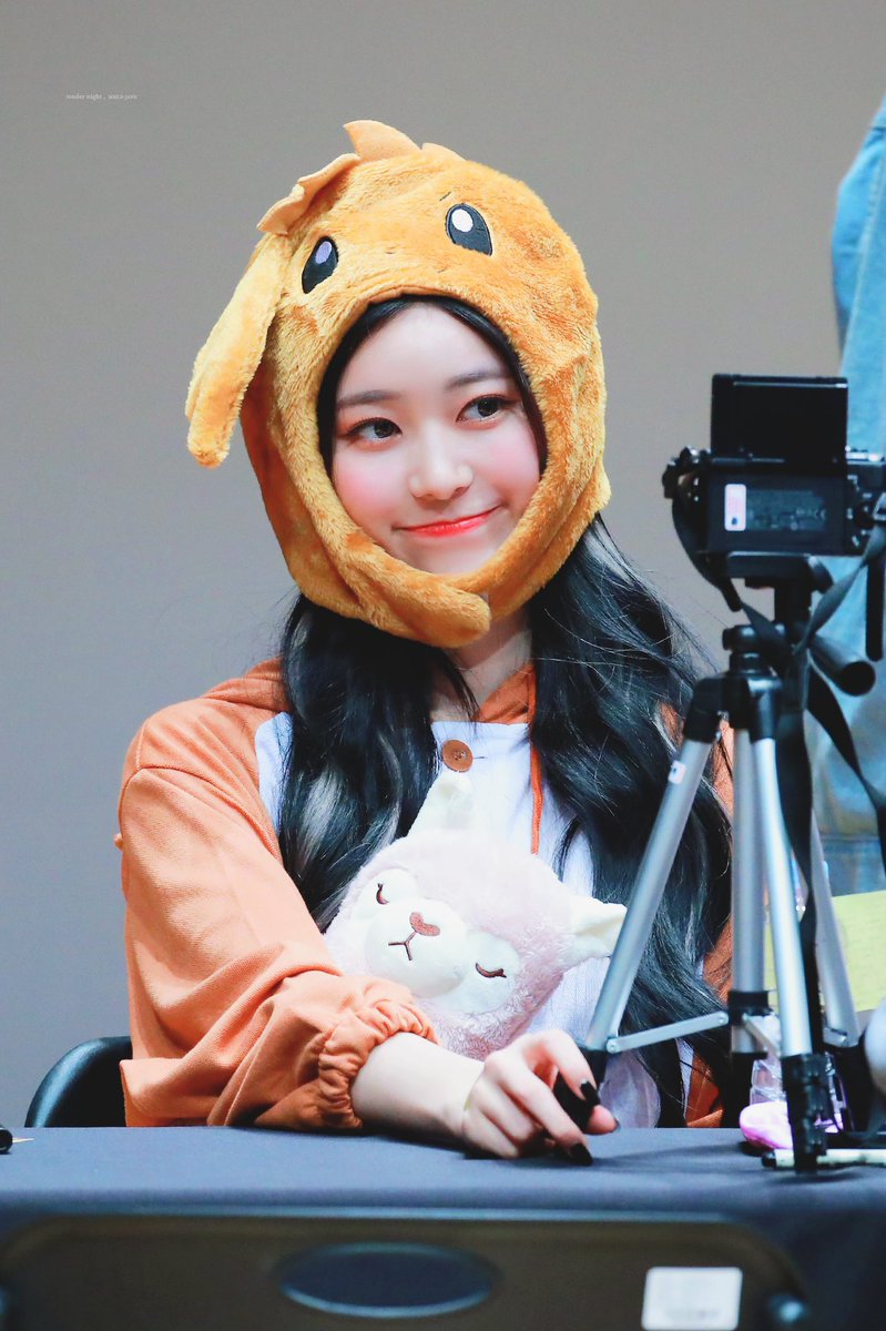 tendernight97's tweet photo. 200112 
깜쯱큐트이부이
#모모랜드 #제인 #MOMOLAND #JANE #モモランド #ジェイン   
(˶‾᷄ ⁻̫ ‾᷅˵) https://t.co/t3p4heXJWU