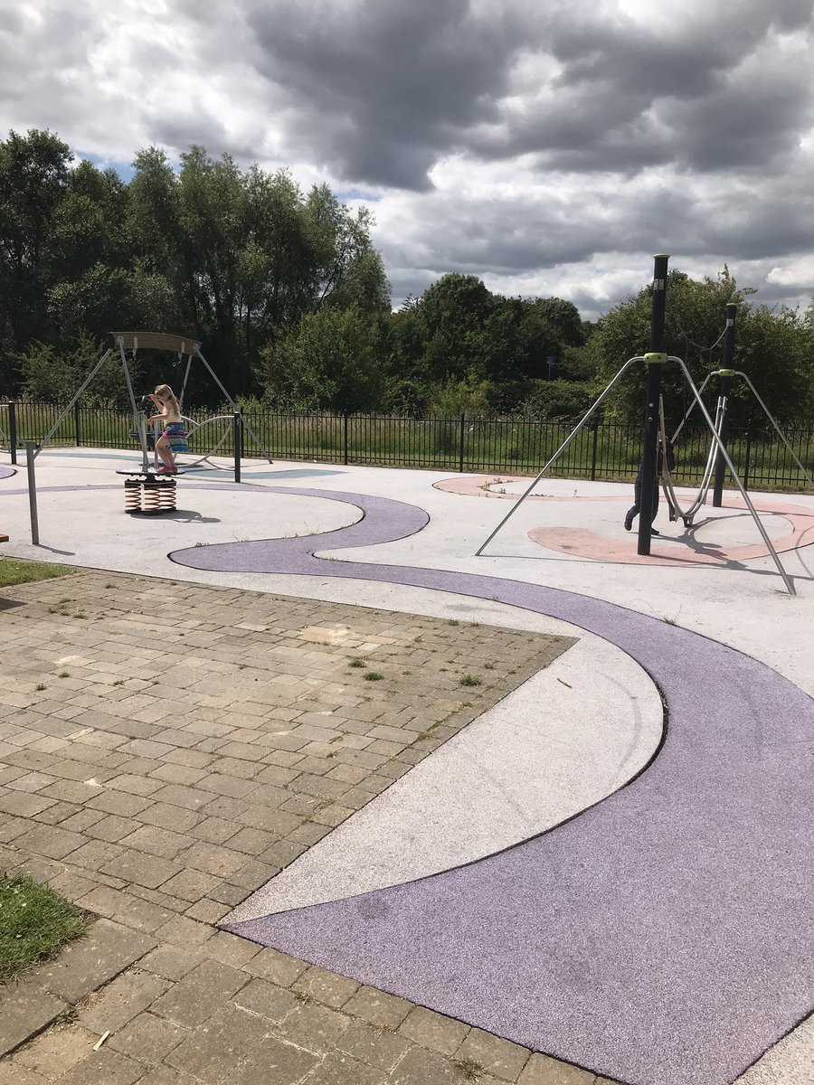 ricegrubble's tweet photo. Playground 3 - bit more sparse but different equipment so enjoyable all the same https://t.co/W0PIZVdXbr
