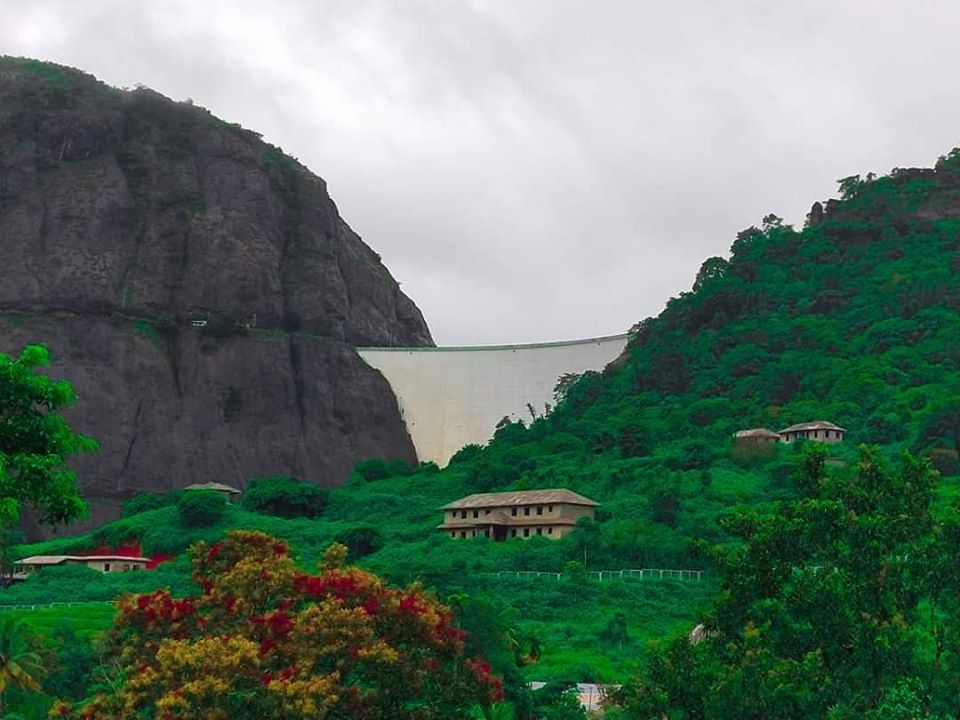 பொதுவா கேரளால எனக்கு ரொம்ப பிடிச்சது என்னன்னா, சுத்தம். சின்ன பேப்பர் கீழ கிடந்தாலும் உடனே சுத்தம் பண்ணிடறாங்க, இயற்கையை அழகா வச்சிக்கிறாங்க, பாதுகாக்கறாங்க... வேதனை என்னென்னா நம்ம ஊட்டி, கொடைக்கானல், ஏற்காடு சுற்றுலா வன பாதுகாப்பு, பராமரிப்பு கூட்டம் எதுக்கு இருக்குன்னே...