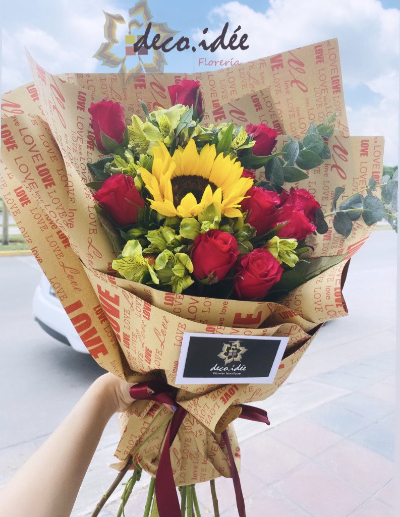 DecoFloreria's tweet photo. Rosas 🌹 y Girasoles 🌻 💕.
✅Contáctanos por vía whats app 🔽🔽
https://t.co/LkgeEWBAFE
✨Solicita nuestro catalogo.
🚛Envío a Domicilio
#somosdecoidee #floreriasenleon #leon #guanajuato #regalaflores #rosas #decoidee #undetalleconaroma https://t.co/pczyxpGatq