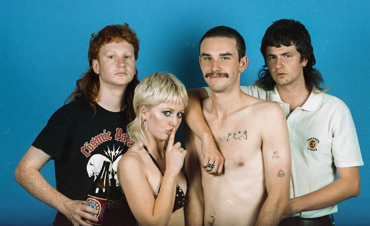 ~AMYL AND THE SNIFFERS~From Melbourne, Australia (this + last two suggested by  @FaithlessAlbion :D)