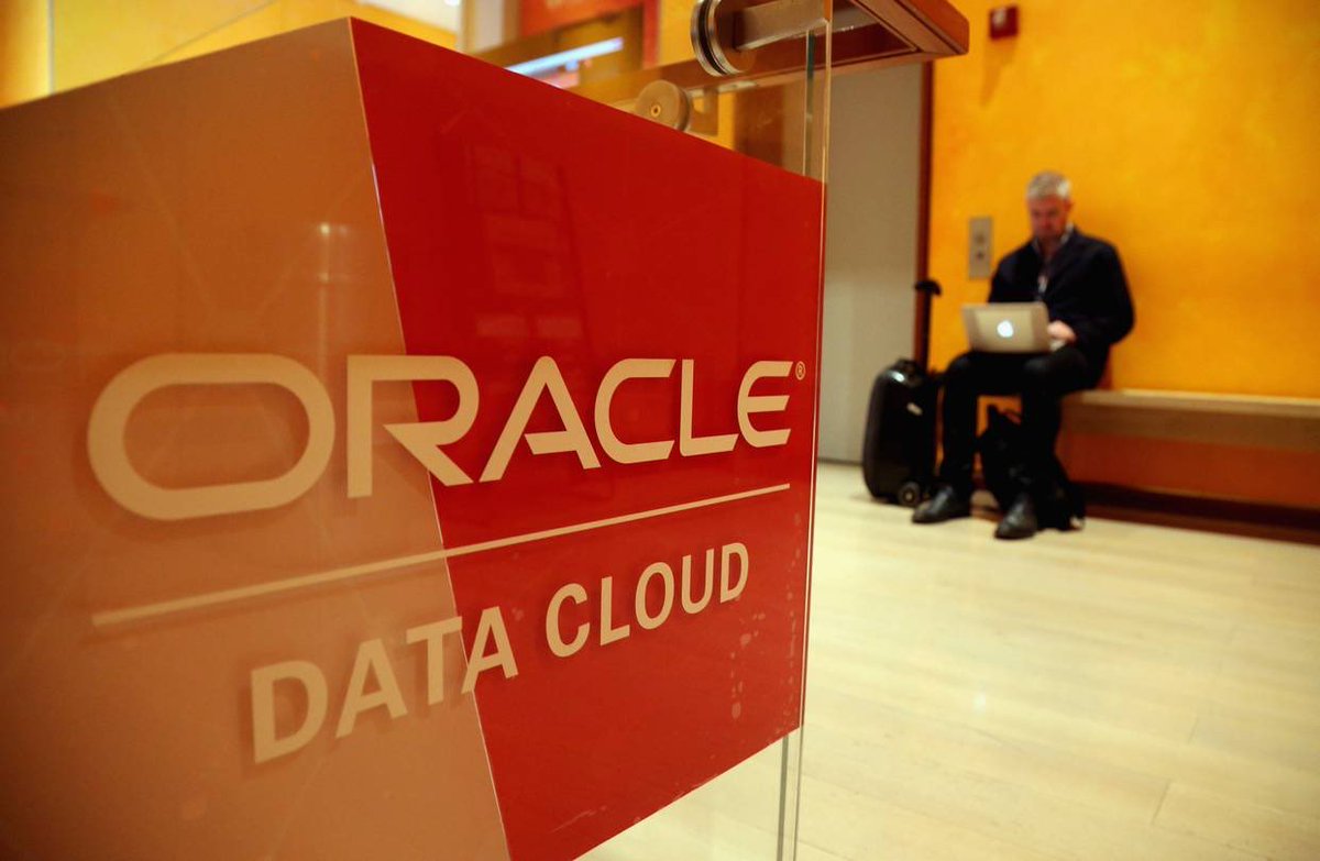 SaudiProject's tweet photo. شركة Oracle العالمية تختار #السعودية مقراً لأول مركز للبيانات السحابي في الشرق الأوسط وشمال أفريقيا https://t.co/kiC7F30FrA