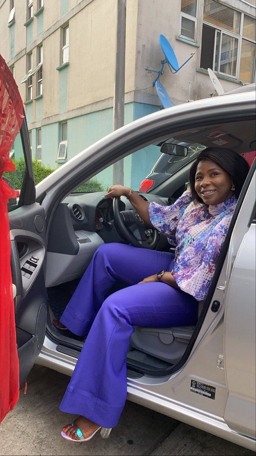 BeejaysBabe's tweet photo. Congratulations @BolanleOfficial darling ❤. Ape ko to jeun kii je bajẹ.

#BOBNationKeyit
#GodShowedup
#BolanleRav4 https://t.co/P2SopriSIz