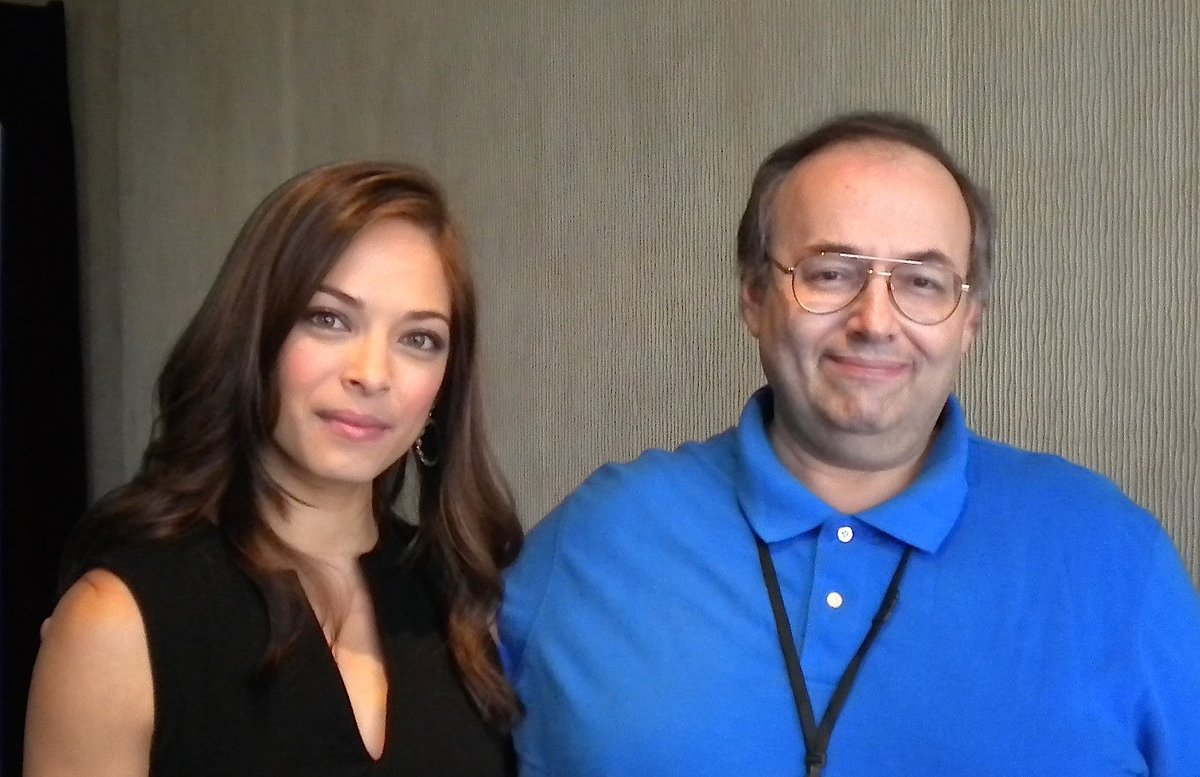 JayBobbin1's tweet image. Excellent news: #BurdenOfTruth is getting a Season 4 in Canada! Let this stand as my congratulatory shot for @MsKristinKreuk. Now, we just have to hear from @TheCW on it. It couldn't possibly deprive us of seeing "Joanna" as a parent ... #KristinKreuk