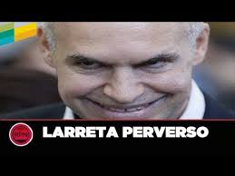 JOSELUIS9402's tweet photo. @MaruCask LARRETA Y SU POLICIA HACEN VISTA GORDA POR LAS COIMAS QUE RECIBEN,DE LOS MANTEROS,VENDEDORES,NO TE CUIDAN NI TE PROTEJEN,TE COIMEAN...... https://t.co/yM3bJ513E1