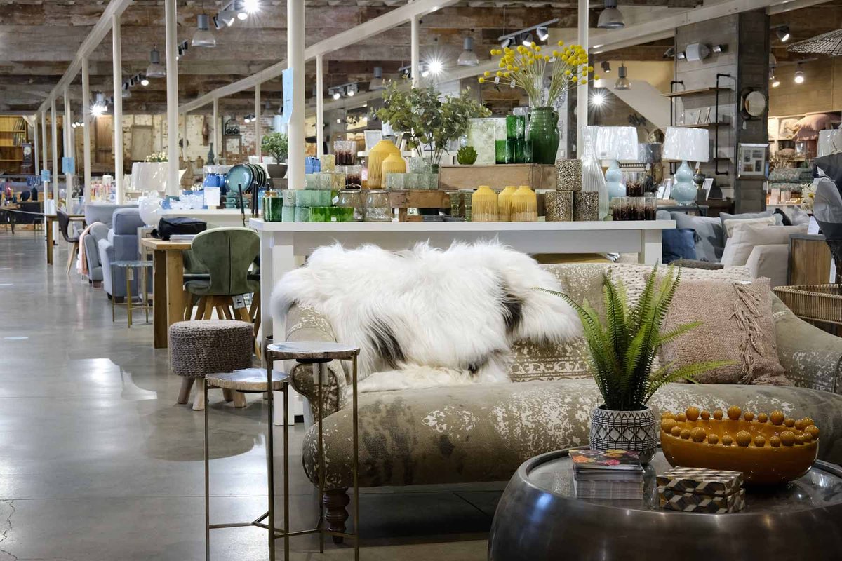 SnapeMaltings's tweet photo. Brimming with beautiful things, House & Garden is looking fabulous at the moment with the addition of our 'pop-up' shops, bringing a huge range of lovely things all under one roof.
#snapemaltings #snapestyle #suffolk #shoplocal #houseandgarden https://t.co/G1agOxlKPv