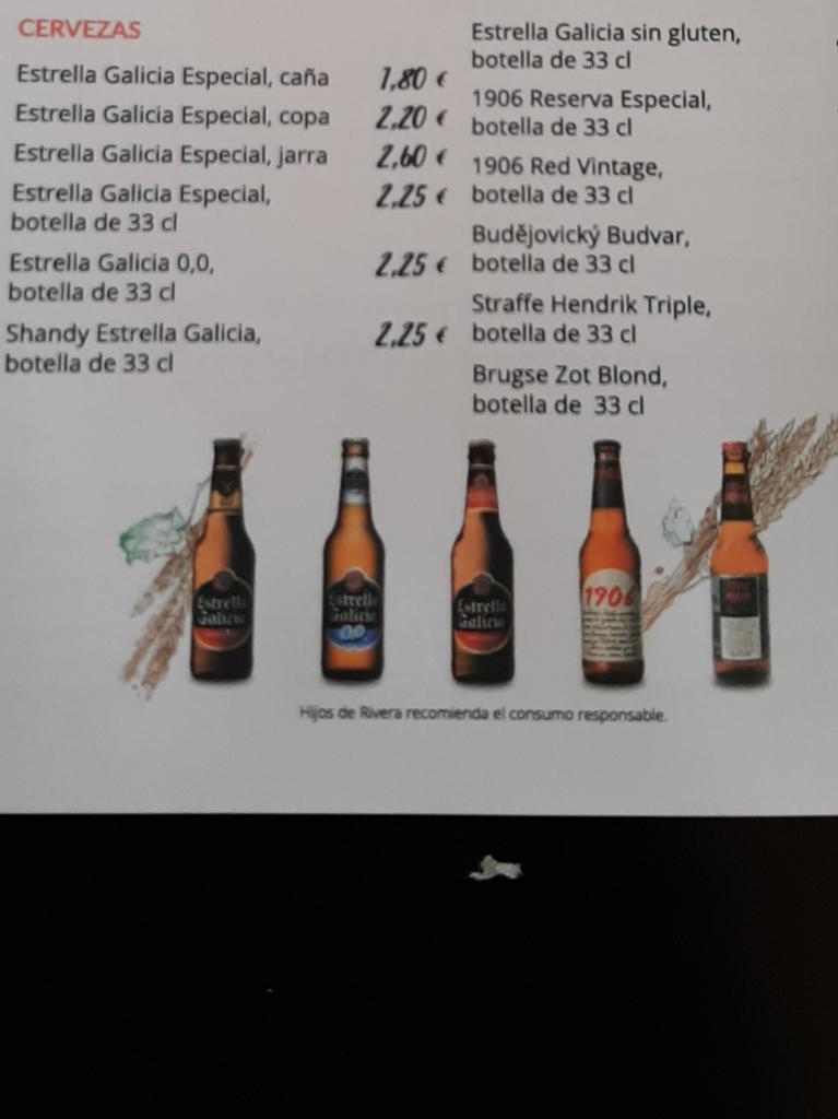 Maruxia_Nordes's tweet photo. No @elcorteinglesac de Compostela teñen "cervezas" ... de Galicia. Mágoa que non teñan, tamén, cervexas. https://t.co/5vVScyIDDr