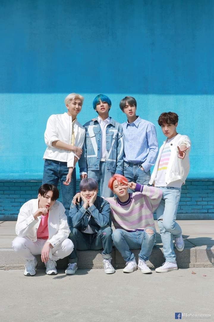 AstraethR's tweet photo. No les pasa q de repente #방탄소년단진  #진  #김석진  #seokjin  #jin  #김남준 #RM #BTS #방탄소년단알엠  #RMBTS  #NAMJOON #JHOPE  #제이홉  #정호석 #방탄소년단제이홉 #JHOPEBTS  #HOSEOK #방탄소년단  #방탄소년단슈가  #쇼가  #SUGA  #BTS  #윤기  #YOONGI  #AGUSTD #SUGABTS https://t.co/h3E0VPOVqW