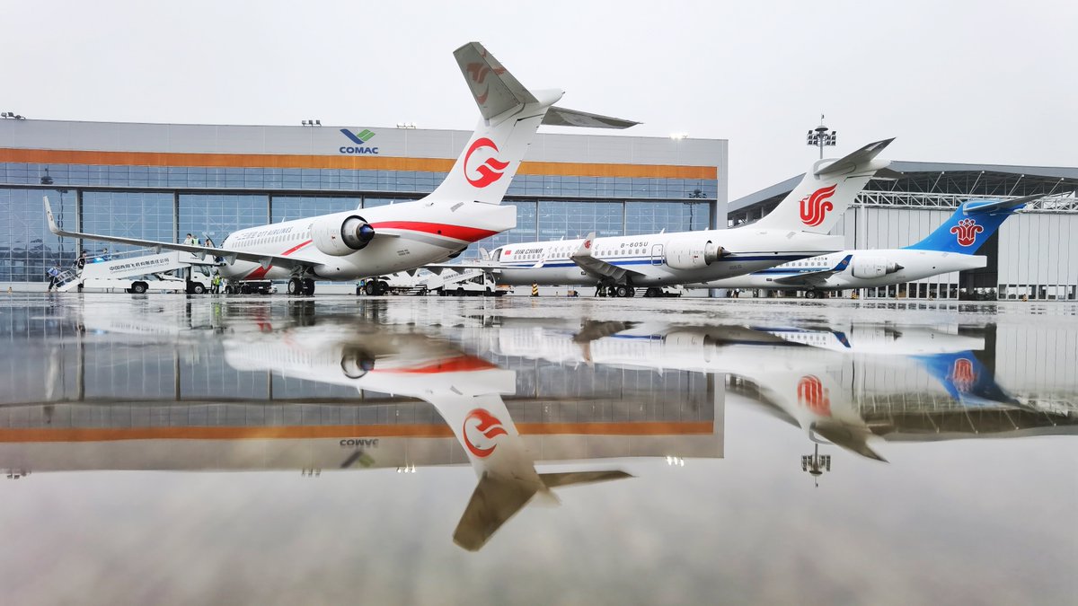 PDChina's tweet photo. China's 1st domestically made regional jetliner, the #ARJ21, welcomed its #millionth passenger on Chengdu Airlines flight EU6674, which landed at Chengdu in SW China's Sichuan. ARJ21 commercial operations have now reached scale. https://t.co/LoljZ8Djzj